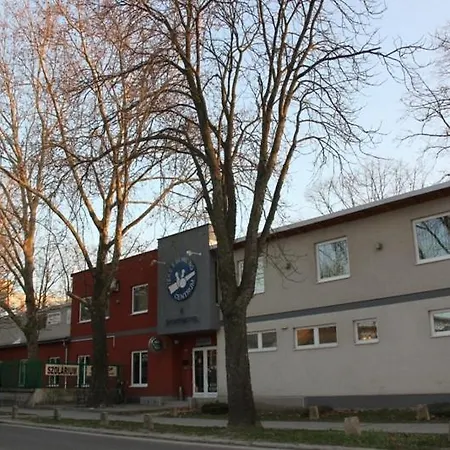 Teke Bowling Centrum és Sport Panzió 3*