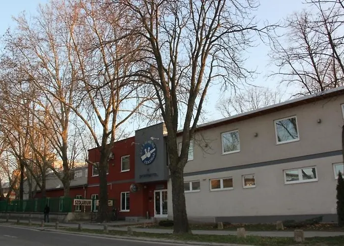 Teke Bowling Centrum Es Sport Panzio 3*