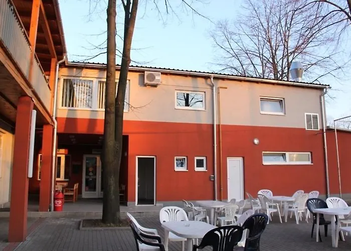 Teke Bowling Centrum Es Sport Panzio Motell 3*