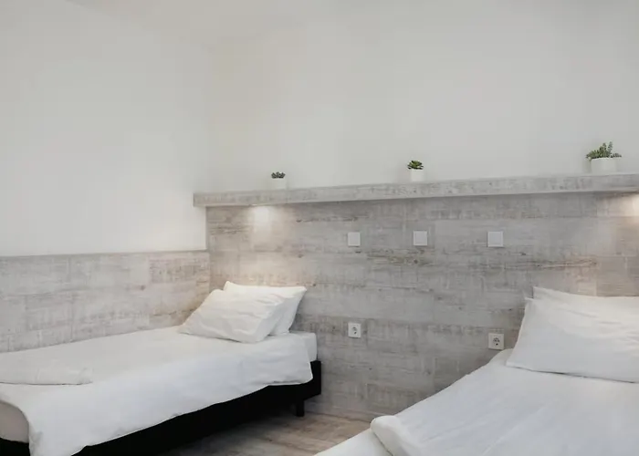 Teke Bowling Centrum Es Sport Panzio Szeged