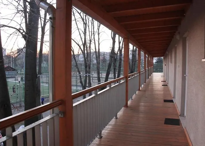 Motell Teke Bowling Centrum Es Sport Panzio